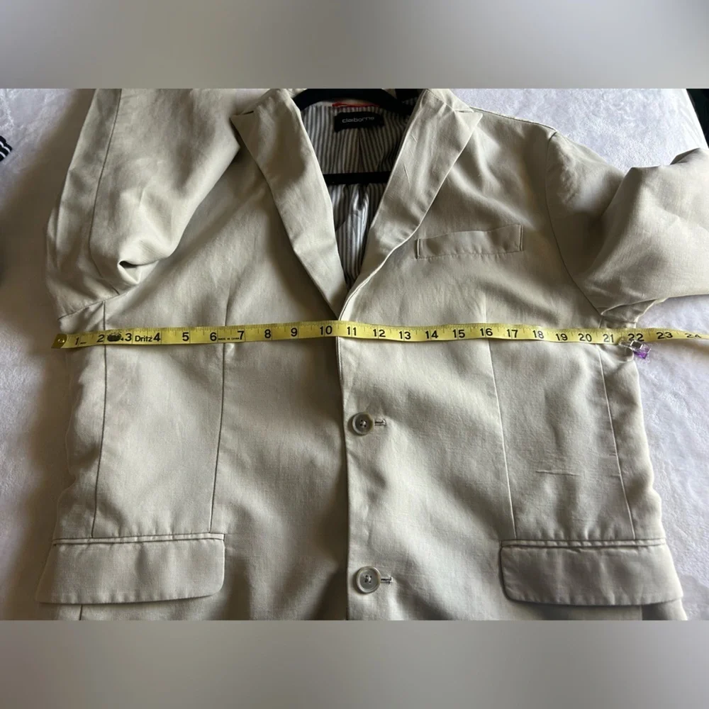 Claiborne Men's Beige Blazer